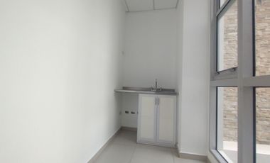 Oficina en arriendo en Alto Prado.