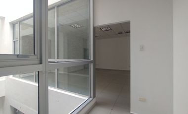 Oficina en arriendo en Alto Prado.