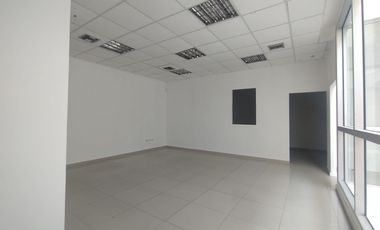 Oficina en arriendo en Alto Prado.