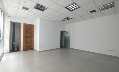 Oficina en arriendo en Alto Prado.