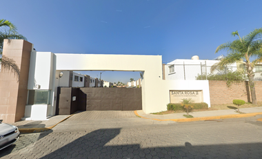 Casa en Torres Bodet, Barrio del Calvario, San Juan Cuautlancingo, Pue. ¡No créditos!