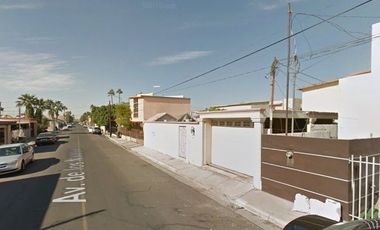 CASA EN RECUPERACIÓN!!! EN AV. DE LOS NARANJOS 309