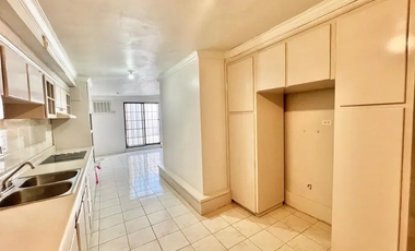 CASA EN RECUPERACIÓN!!! EN AV. DE LOS NARANJOS 309