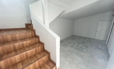 CASA EN RECUPERACIÓN!!! EN AV. DE LOS NARANJOS 309