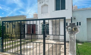 Casa en venta en Fraccionamiento Acacias, Tala, Jalisco.