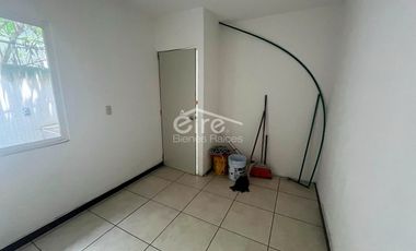 Casa en venta en Fraccionamiento Acacias, Tala, Jalisco.
