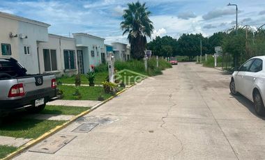 Casa en venta en Fraccionamiento Acacias, Tala, Jalisco.