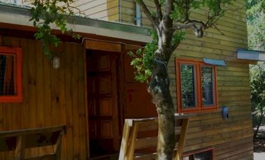 Hermosa casa orilla de lago  a pasos del centro de Pucon