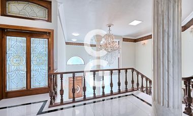 Casa en Venta en Cancún en Residencial Lagos del sol a Pie del Lago