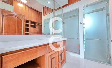 Casa en Venta en Cancún en Residencial Lagos del sol a Pie del Lago