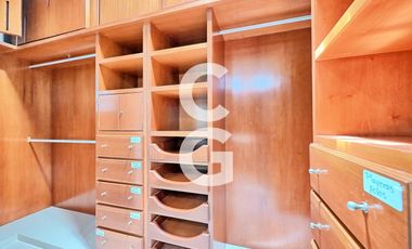 Casa en Venta en Cancún en Residencial Lagos del sol a Pie del Lago