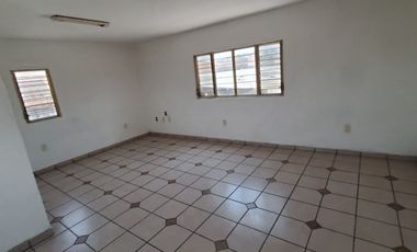 RENTA DE BODEGA EN COL DURAZNERA  TLAQUEPAQUE