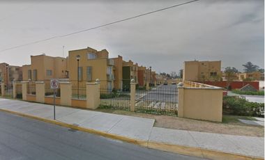 BONITA Y ESPACIOSA CASA DE REMATE   EN EXCELENTE UBICACION ENTULTEPEC EDO. MEX.