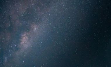 Se vende casa de campo en parcela con piscina, tinaja y gran equipamiento.