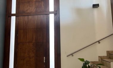 MAGNIFICA RESIDENCIA EN RENTA