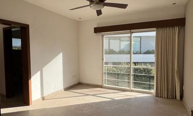 MAGNIFICA RESIDENCIA EN RENTA