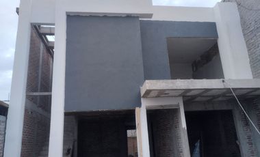 Hermosa casa en preventa