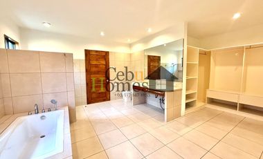 Spacious Tropical 4 Bedroom House with Pool in Mandaue for Rent