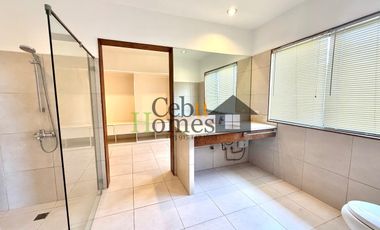 Spacious Tropical 4 Bedroom House with Pool in Mandaue for Rent