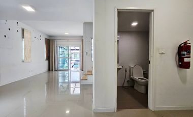 Rare Opportunity! Affordable 2-Storey Townhome for Sale Baan Pruksa 107 Tiwanon–Rangsit Project Convenient location near Si Saman Expressway and Tiwa