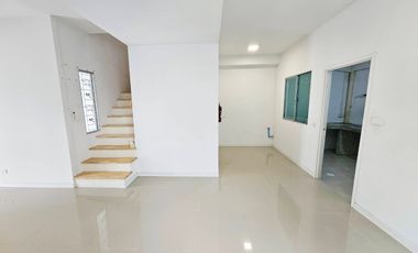 Rare Opportunity! Affordable 2-Storey Townhome for Sale Baan Pruksa 107 Tiwanon–Rangsit Project Convenient location near Si Saman Expressway and Tiwa