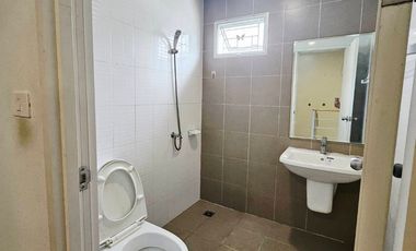 Rare Opportunity! Affordable 2-Storey Townhome for Sale Baan Pruksa 107 Tiwanon–Rangsit Project Convenient location near Si Saman Expressway and Tiwa