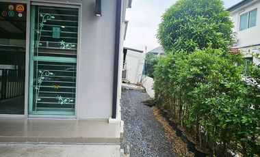 Rare Opportunity! Affordable 2-Storey Townhome for Sale Baan Pruksa 107 Tiwanon–Rangsit Project Convenient location near Si Saman Expressway and Tiwa