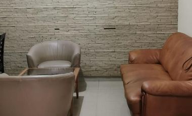 SEWA dan JUAL Rumah 2 Lt, Strategis, Dekat Mal Kelapa Gading