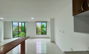 Extraordinario apartamento en Santa Mónica con 100 m2 3 alcobas y 2 baños. Doquebradas.