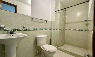 Extraordinario apartamento en Santa Mónica con 100 m2 3 alcobas y 2 baños. Doquebradas.