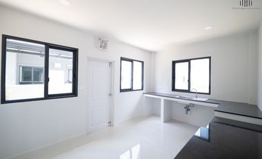 Save Half a Million! Cheaper Than Buying Direct from the Developer! Like New – Never Occupied! Single House for Sale at Centro Thawi Watthana