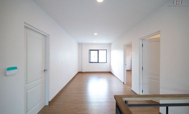 Save Half a Million! Cheaper Than Buying Direct from the Developer! Like New – Never Occupied! Single House for Sale at Centro Thawi Watthana