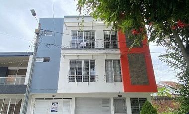 RENTAMOS APARTAMENTO EN EL BARRIO EL RETIRO TULUÁ CALLE 35A # 41 – 20 APTO 301