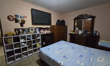 Bonita y amplia Casa lista para habitar en Jardines de la Paz