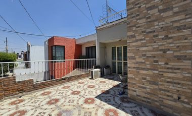 Bonita y amplia Casa lista para habitar en Jardines de la Paz