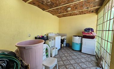 Bonita y amplia Casa lista para habitar en Jardines de la Paz