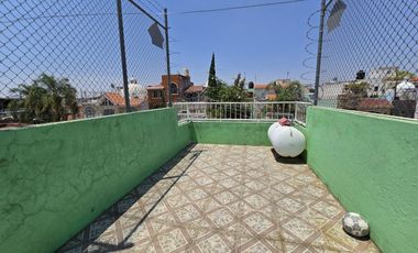 Bonita y amplia Casa lista para habitar en Jardines de la Paz
