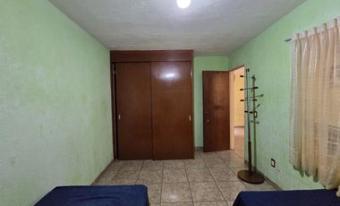 Bonita y amplia Casa lista para habitar en Jardines de la Paz
