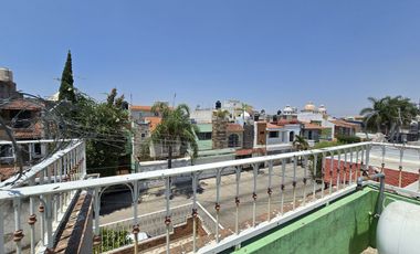 Bonita y amplia Casa lista para habitar en Jardines de la Paz