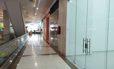 SE VENDE LOCAL COMERCIAL EN EL CENTRO COMERCIAL SANTA LUCIA PLAZA AL ORIENTE DE NEIVA