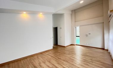 Casa  en arriendo, Loma  Del Atravesado, Envigado, Antioquia