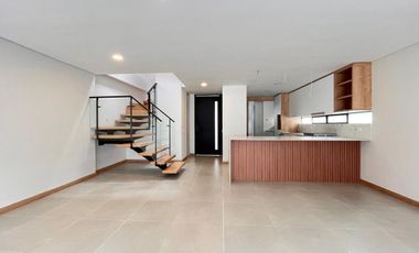 Casa  en arriendo, Loma  Del Atravesado, Envigado, Antioquia