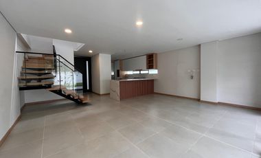 Casa  en arriendo, Loma  Del Atravesado, Envigado, Antioquia