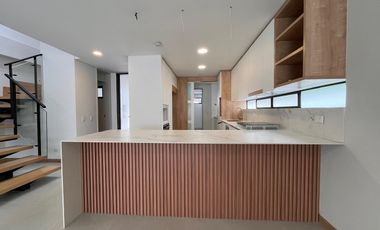 Casa  en arriendo, Loma  Del Atravesado, Envigado, Antioquia