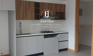 SUITE DE VENTA EN LA AVENIDA 3 DE NOVIEMBRE, SECTOR PLAZA 33