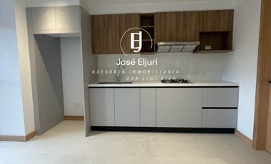 SUITE DE VENTA EN LA AVENIDA 3 DE NOVIEMBRE, SECTOR PLAZA 33