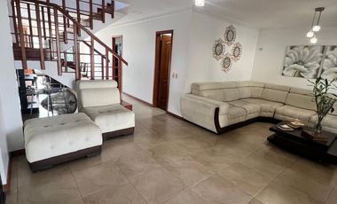 Vendo Oportunidad en Vía a la Costa: casa con área 363m² en Urbanización Los Ángeles
