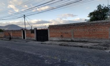 Venta Terreno con Casa en Quito Sector San Fernando a 4 Cuadras Av Occidental