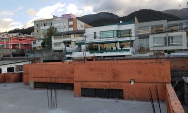 Venta Terreno con Casa en Quito Sector San Fernando a 4 Cuadras Av Occidental