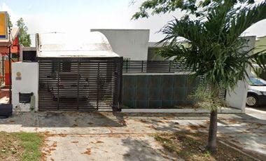 VENTA DE CASA A PRECIO DE REMATE EN Fraccionamiento Las Americas MERIDA